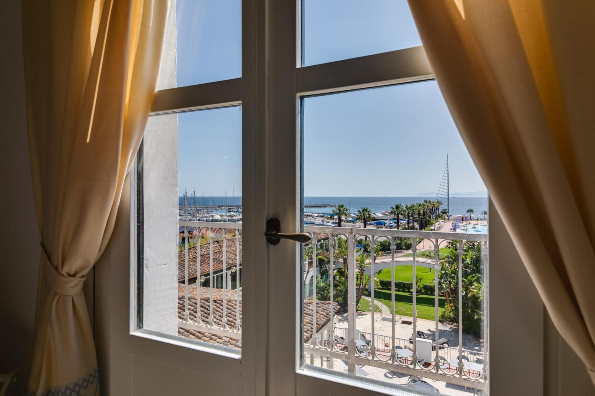 Sighientu Resort カピターナ 部屋 写真